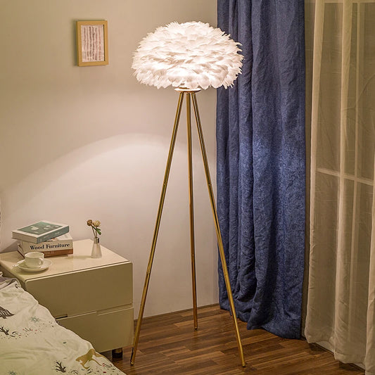 Feather Floor Lamp Living Room Sofa Simple Light Luxury Lamp Nordic Creative Ins Girl Net Red Warm Romantic Bedroom Lamp