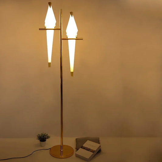 LAMPADAIRE LED OISEAU ORIGAMI & L’ART DE LA LUMIÈRE POÉTIQUE